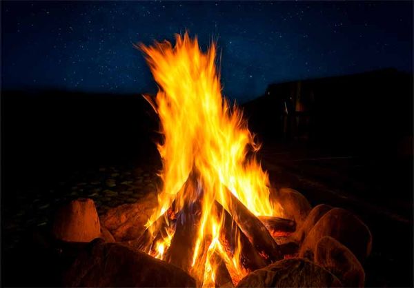 Le&ntilde;a para fogata